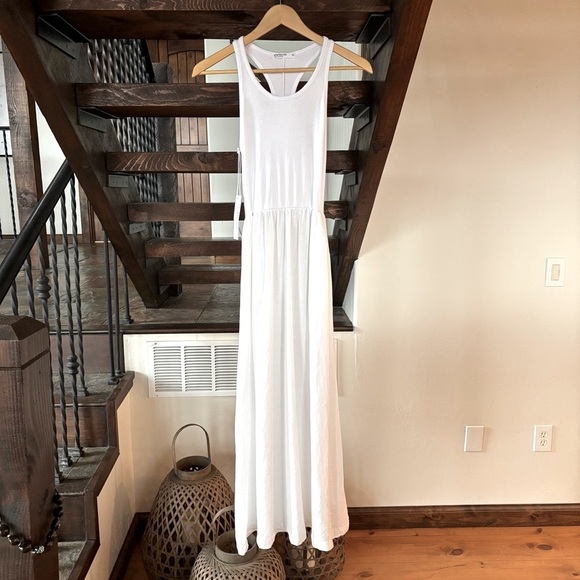 Stateline Chic White Linen Sleeveless Maxi Dress - Picture 1 of 14